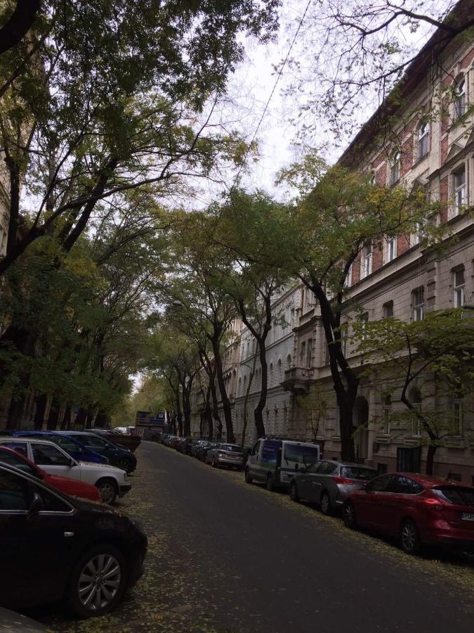 Platanus Guesthouse Budapeste Exterior foto